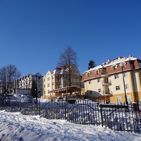 Hotel Zdrojowy Sanus Świeradów-Zdrój Exterior foto